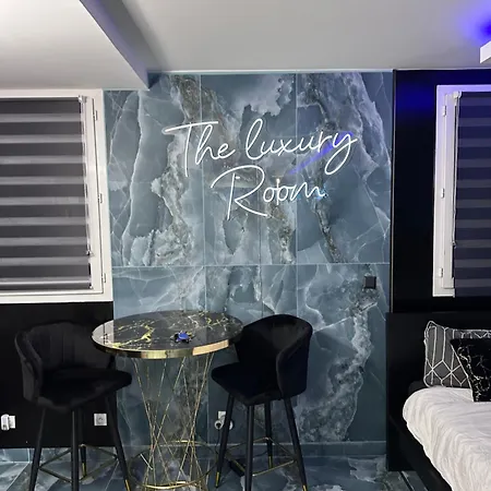 Luxury Apartamento *